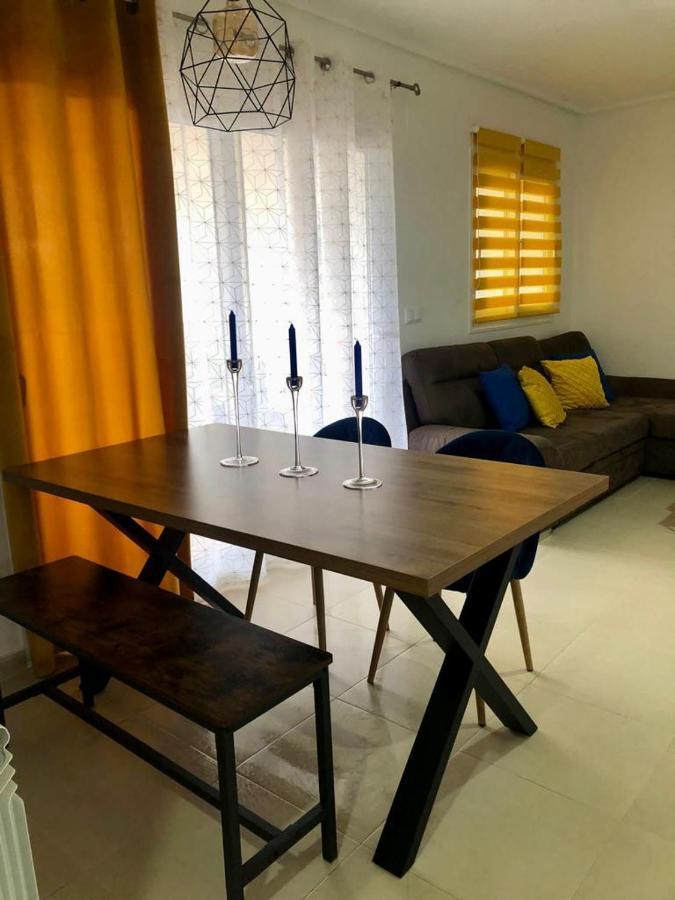 Villa Life . Precioso Bajo Frente Piscina Sucina Exterior foto