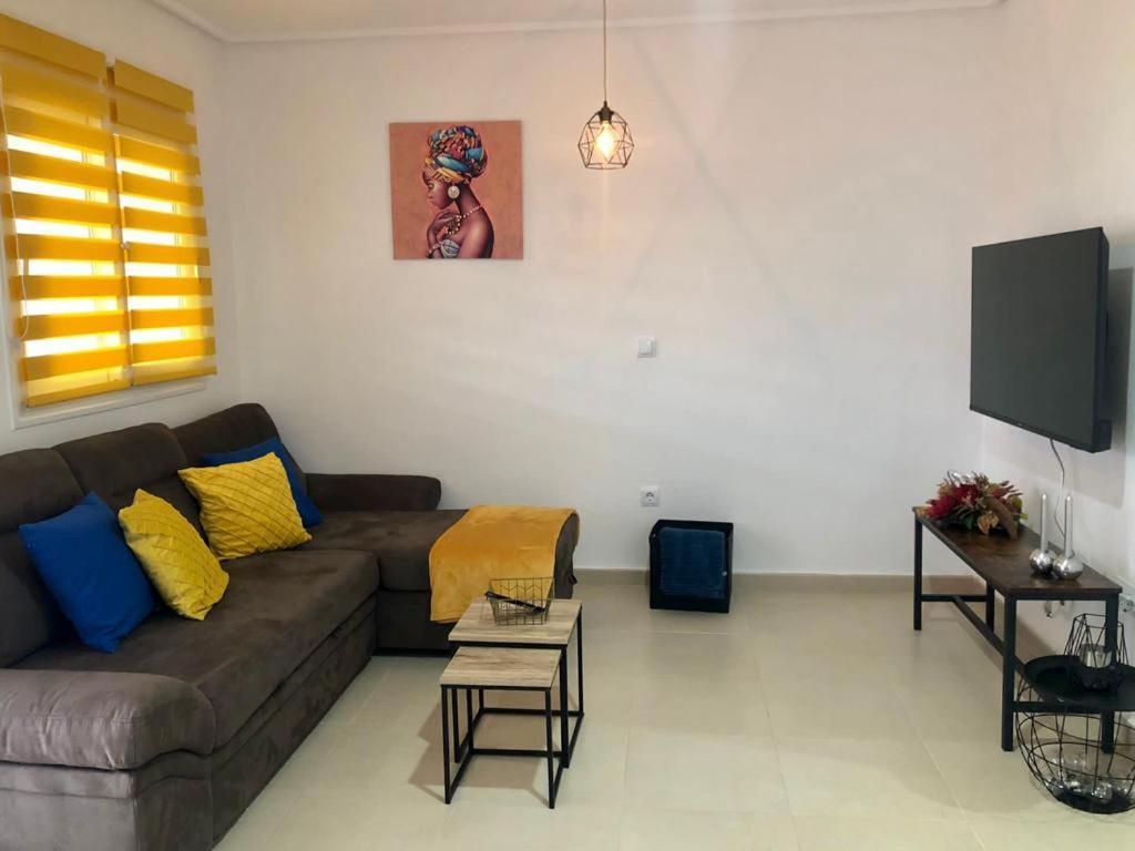 Villa Life . Precioso Bajo Frente Piscina Sucina Exterior foto